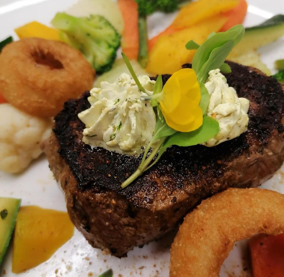 Hotel Steakhouse Fieg Fuschl am See Esterno foto