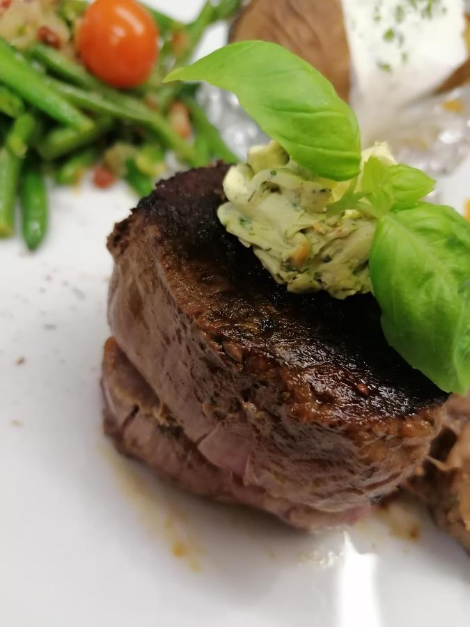 Hotel Steakhouse Fieg Fuschl am See Esterno foto